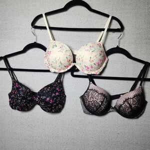 Victoria's Secret PINK 34C Push Up Floral and Lace Bra Set of 3 Cream Black Pink